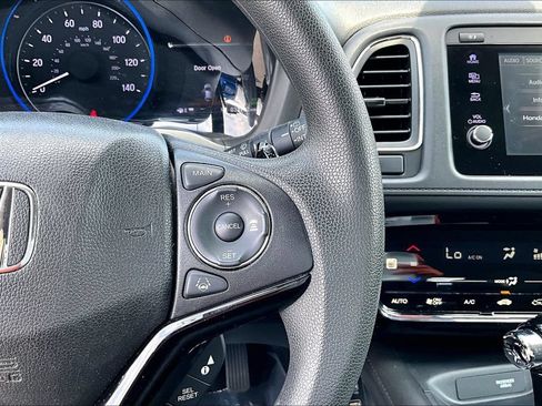 Used 2022 Honda HR-V EX image 14