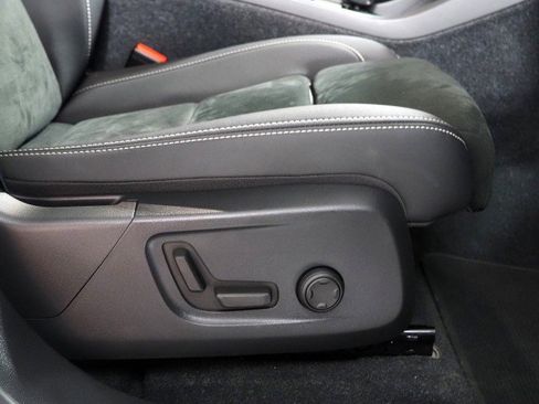 Used 2022 Volvo C40 P8 Recharge Ultimate image 66