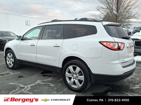 Certified 2017 Chevrolet Traverse LT w/ Style and Technology Package image 8