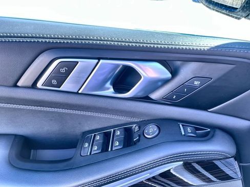 Used 2026 BMW X5 xDrive40i image 17