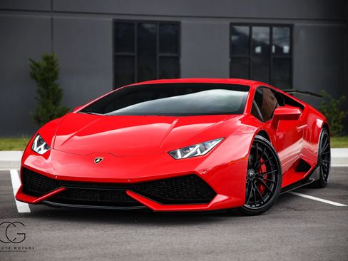 Used 2015 Lamborghini Huracan LP 610-4 AWD/4WD image 2