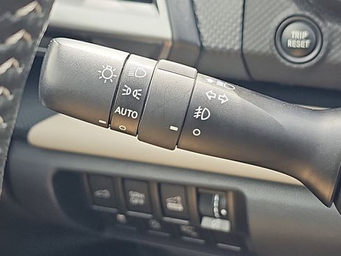 Used 2024 Subaru Forester Limited image 47