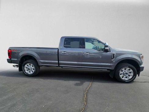 Used 2022 Ford F350 Platinum AWD/4WD image 2
