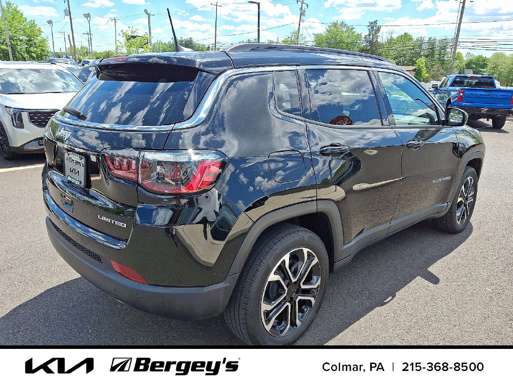 Used 2023 Jeep Compass Limited AWD/4WD image 5