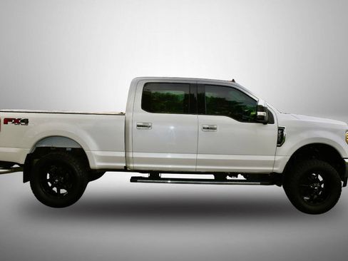 Used 2019 Ford F250 Lariat w/ Lariat Ultimate Package AWD/4WD image 7