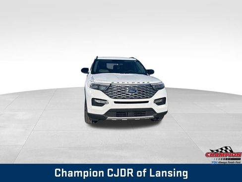 Used 2023 Ford Explorer XLT w/ Equipment Group 202A image 8