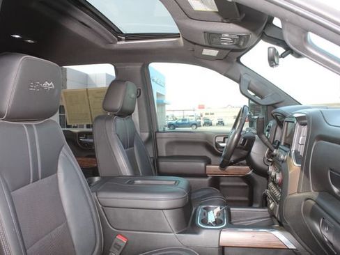 Used 2020 Chevrolet Silverado 2500 High Country w/ Z71 Off-Road Package AWD/4WD image 16