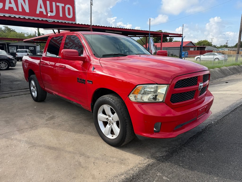 Used 2014 RAM 1500 Express RWD image 4