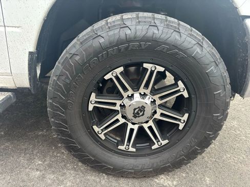 Used 2016 RAM 2500 SLT image 21