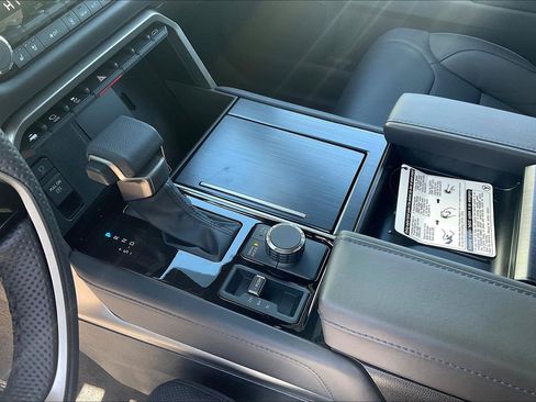 New 2026 Toyota Tundra Platinum image 10