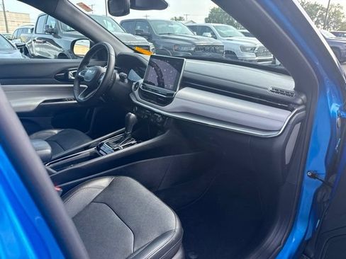 Certified 2023 Jeep Compass Limited AWD/4WD image 33