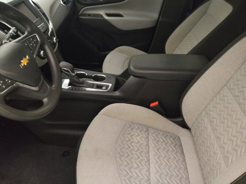 Used 2022 Chevrolet Equinox LT FWD image 17