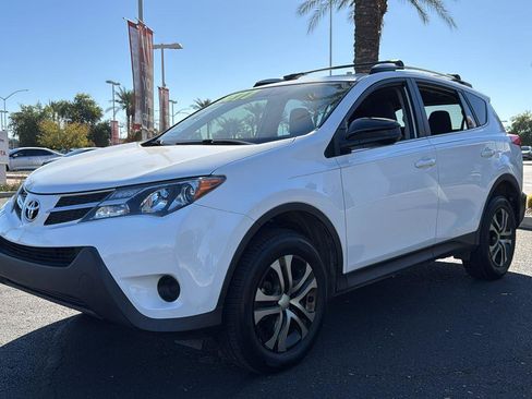Used 2013 Toyota RAV4 LE image 3