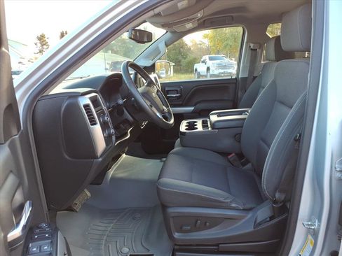 Used 2018 Chevrolet Silverado 1500 LT w/ All Star Edition image 10