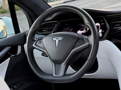 Used 2018 Tesla Model X 100D AWD/4WD image 13