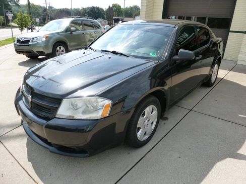 Used 2009 Dodge Avenger SXT FWD image 4