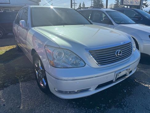 Used 2004 Lexus LS 430 image 3