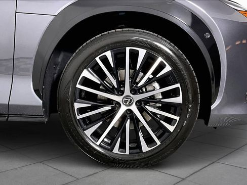 Used 2023 Lexus RZ 450e Premium image 10