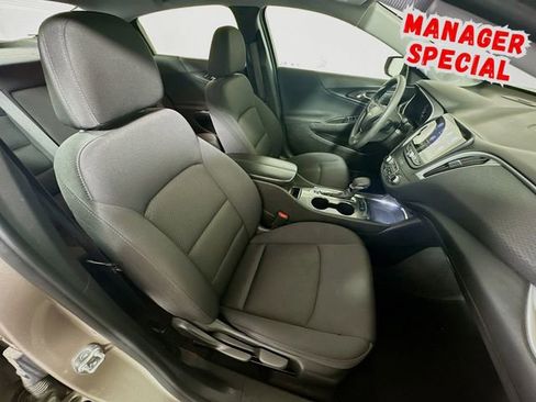Used 2024 Chevrolet Malibu LT image 28