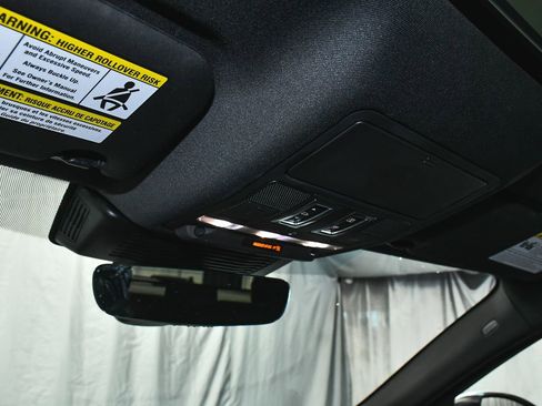 Used 2023 Jaguar F-PACE S AWD/4WD image 42
