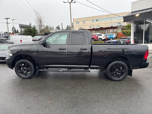 Used 2017 RAM 1500 Express w/ Black Ram 1500 Express Group image 2