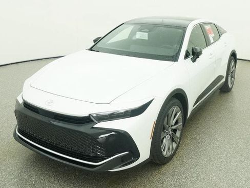 New 2026 Toyota Crown w/ Advanced Technology Package AWD/4WD image 16