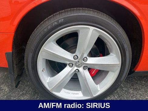 Used 2009 Dodge Challenger SRT8 w/ SRT Option Group II RWD image 10