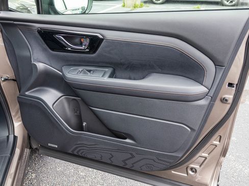 New 2025 Subaru Forester Touring w/ Popular Package - Touring image 55