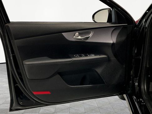 Used 2024 Kia Forte LX FWD image 19