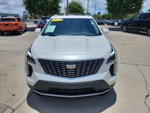 Used 2019 Cadillac XT4 Premium Luxury w/ Cold Weather Package FWD image 2