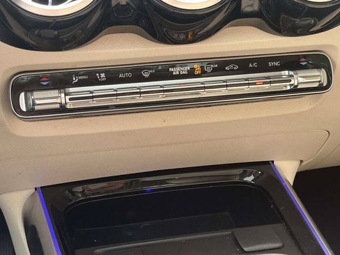 Certified 2023 Mercedes-Benz GLB 250 4MATIC image 27