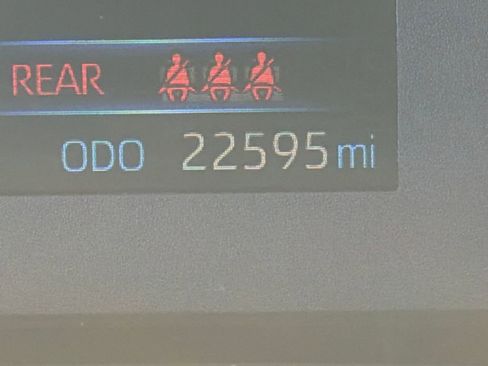 Used 2023 Toyota Corolla Cross LE image 23