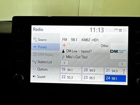 Used 2022 Toyota Camry SE FWD image 12