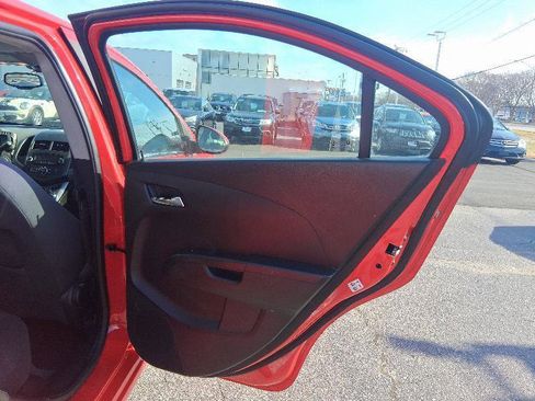 Used 2015 Chevrolet Sonic LT image 18