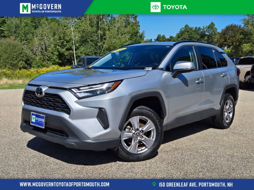 Used 2025 Toyota RAV4 XLE AWD/4WD image 1