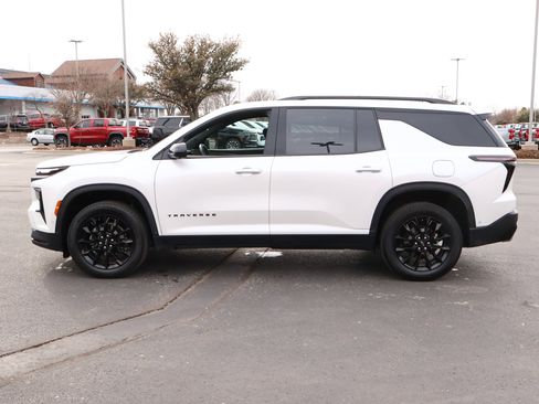 Certified 2024 Chevrolet Traverse LT w/ Enhanced Driving Package image 32