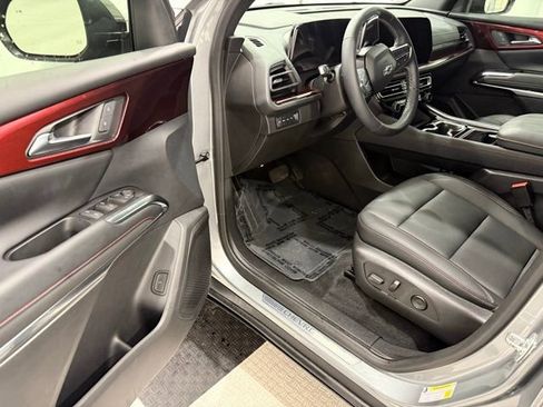 Used 2024 Chevrolet Traverse Z71 w/ LPO, Floor Liner Package image 33