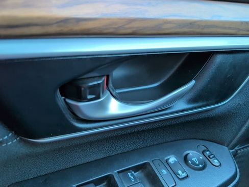 Used 2020 Honda CR-V EX image 17