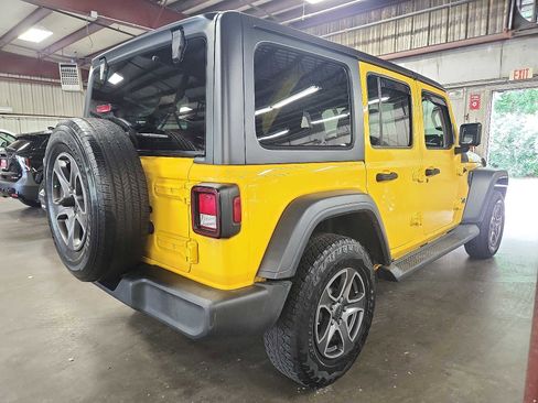 Used 2019 Jeep Wrangler Unlimited Sport S image 4
