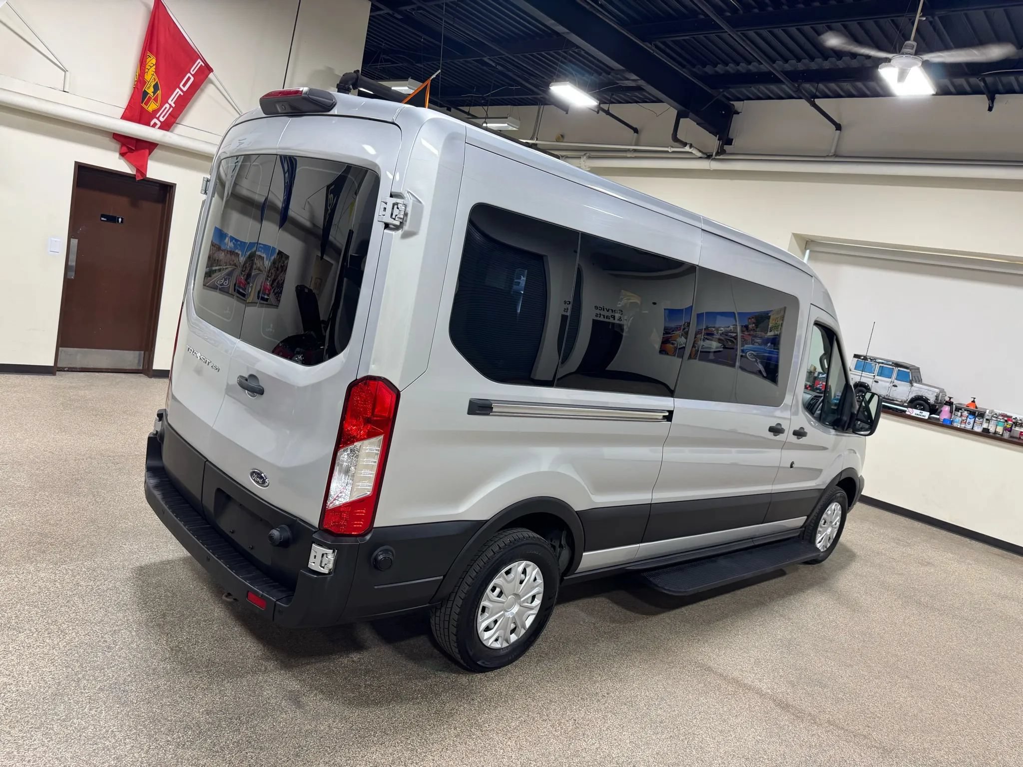 Used 2019 Ford Transit 250 148 Medium Roof RWD image 16