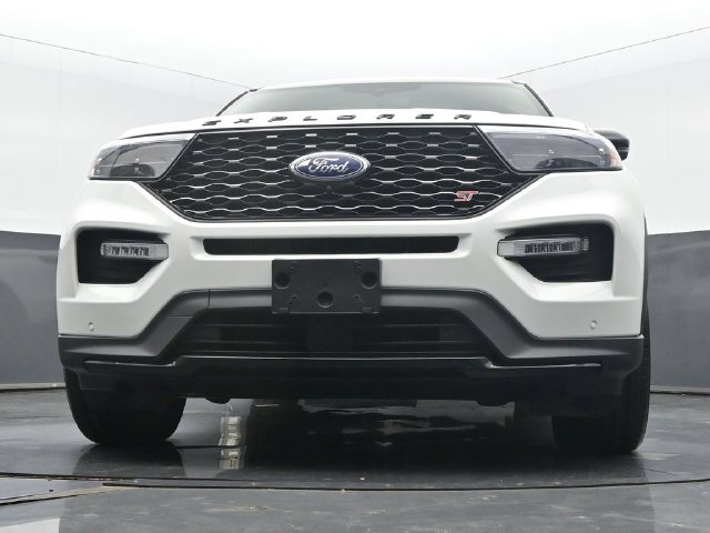 Used 2023 Ford Explorer ST w/ Technology Package AWD/4WD image 45