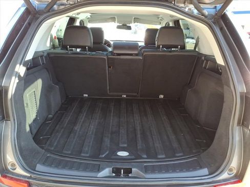 Used 2017 Land Rover Discovery Sport HSE image 10
