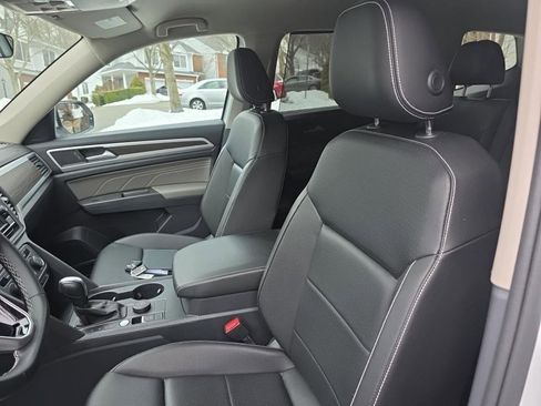 Used 2023 Volkswagen Atlas SE image 5