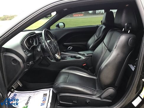 Used 2017 Dodge Challenger GT w/ Driver Convenience Group image 24