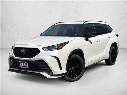 Used 2023 Toyota Highlander XSE