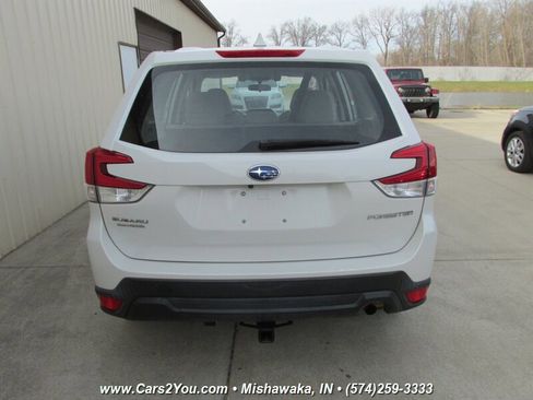 Used 2019 Subaru Forester AWD/4WD image 6