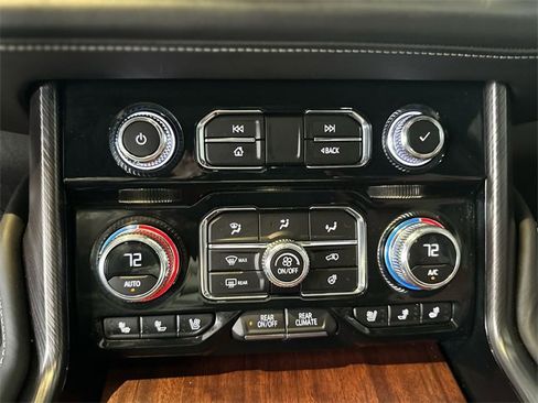 Used 2023 GMC Yukon XL Denali Ultimate image 20