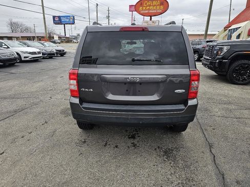 Used 2016 Jeep Patriot Latitude image 7