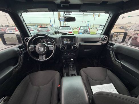 Used 2015 Jeep Wrangler Unlimited Sport AWD/4WD image 13