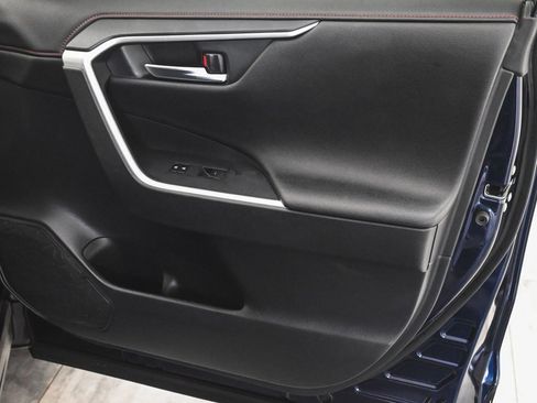 Used 2022 Toyota RAV4 XSE w/ Premium Package image 11